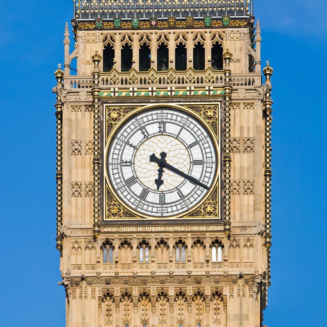 The unofficial Big Ben Clock, tweeting every hour on the double.