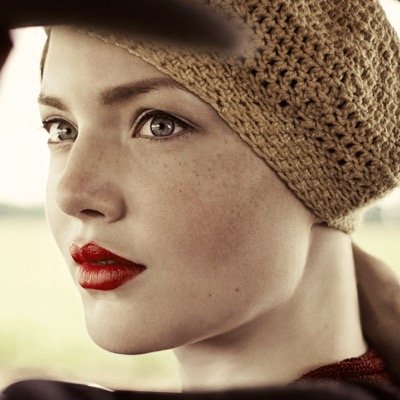 We are the pair that they'll discuss; Yes, this world will remember us. Just 1/2 of the famous duo Bonnie & Clyde. [Single|DW RP|+16]