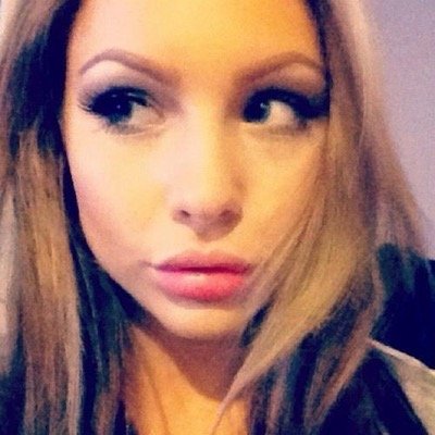 KellPk's profile picture. Hey I'm kelly I'm 22 ....... Done hehehehe ;) Sorry guys i did not change my age big mistake ugh in love with the lunatic fringe @thedeanambrose Now bye........