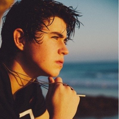 i love you nash, retweet this for a shoutoutt ❤️❤️; https://t.co/PzBaWR5BEW