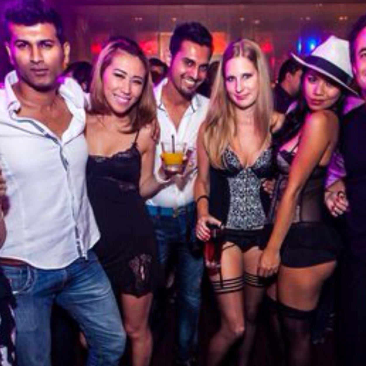 biggest fan of jilah amini and ines helene 2 of the best looking girls in the world ,,,,  Photographer from london