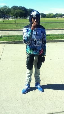 What's understood doesn't have to be Explained! .. free the Guysssss & RIP Big Bro Middy Mark ✈
Diggs Park , Oak Leaf