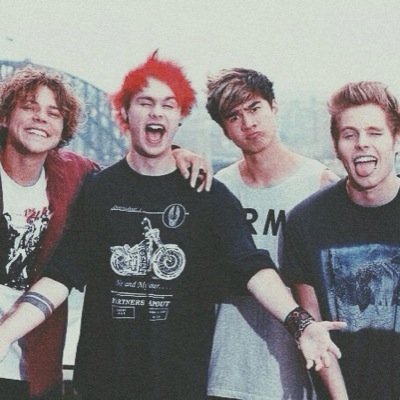 vote 5sos !