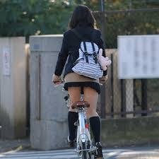ちょっとHな女子高生の画像をつぶやきます。フォロー＆RTしてね～！！