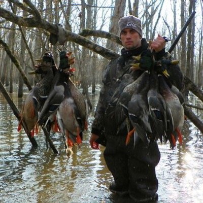 Former U of SC Gamecock Pitcher | 2010 & 2011 National Champion | Sports Turf Manager by day, Entrepreneur by night | Founder - @openoutdoors_