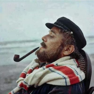 I aspire to inspire b4 I expire
‏THINK WHILE IT IS STILL LEGAL
إذا ضاع الإنسان فلا معنى للوطن