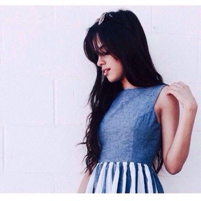 |the typical pizza with chipotle| FOLLOW @wildlikecashew & @camrendaily
