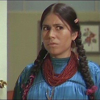 xoqueso's profile picture. basically all of your #mexicangirlproblems, you know you love me. 
-queso queso chisme chica