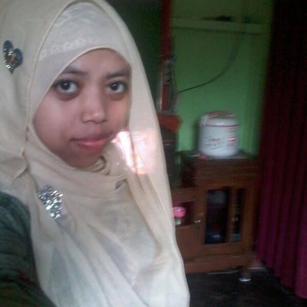 _lieya95's profile picture. patience is key 
  success ,,And dream to be women solehah amin