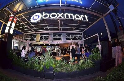 a container-shaped convenience store that provides the needs of the city dwellers such as yourself