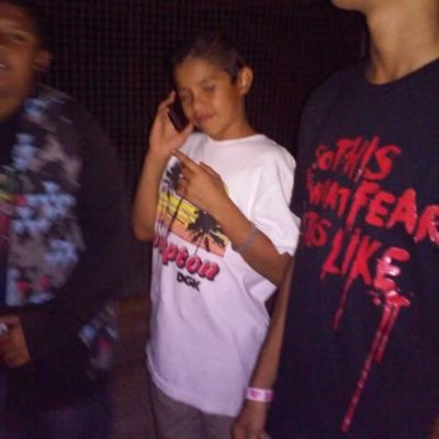 Im a skater my ig is _.sk8ordie_ follow me i follow back