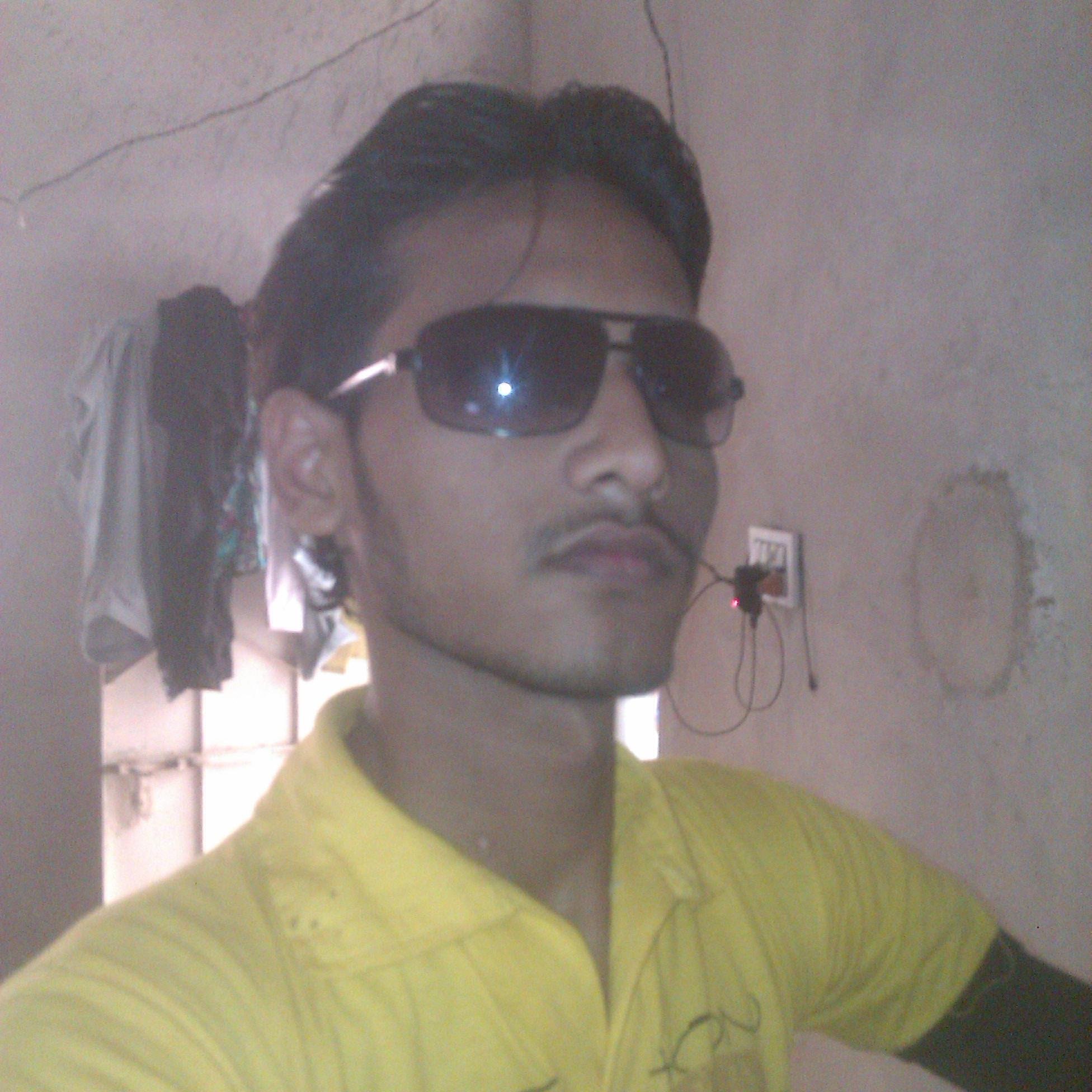 tariqansari780's profile picture. 