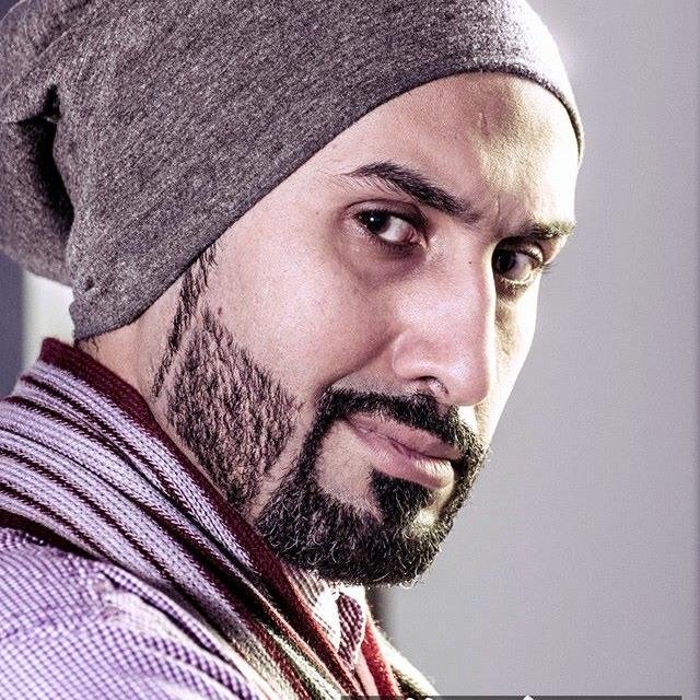‏‏‏‏‏‏‏دائما ما ابحث عن الافضل و مشجع يوفنتساوي  و هلالي كذلك اعشق  زيدان و ديلبيرو 
  و يوسف الثنيان و لبي ك مدرب .. و اشجع  الريال لخاطر زيدان  هواياتي كثيره