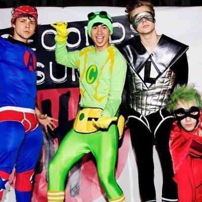 5sos fam are my second family | personal ; @heyitskeshaa