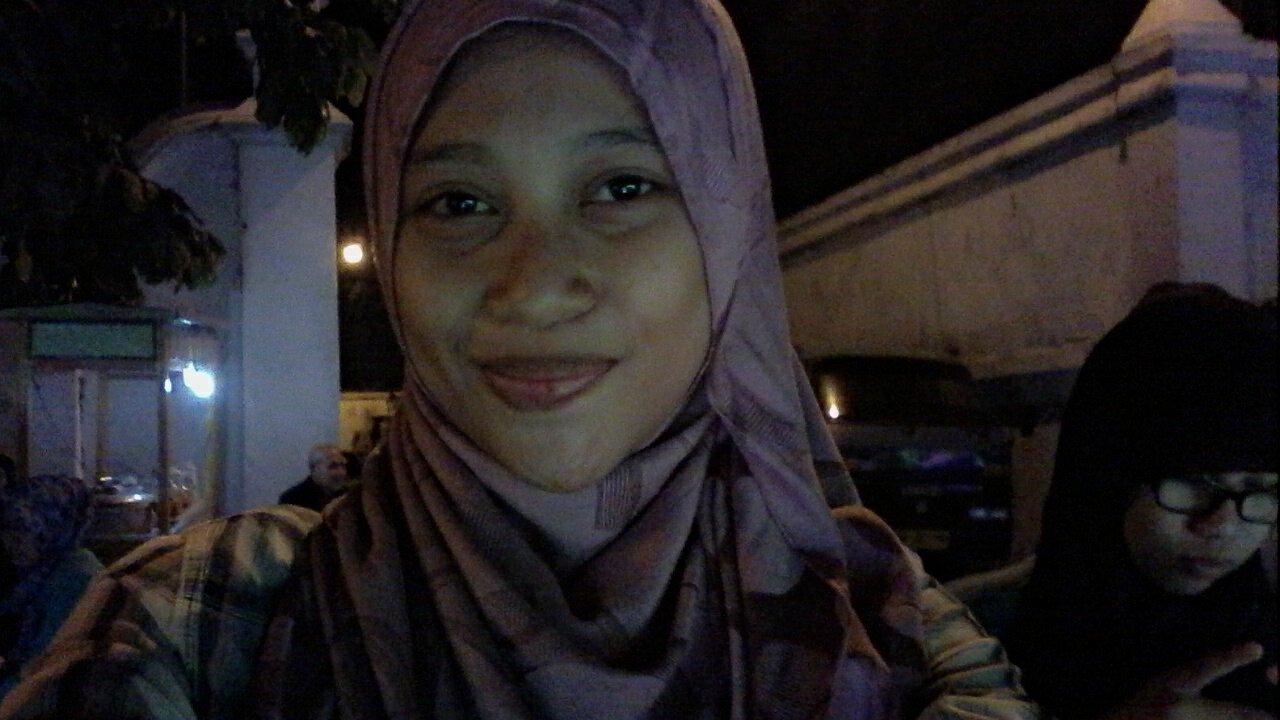 ariyapratiwii's profile picture. 