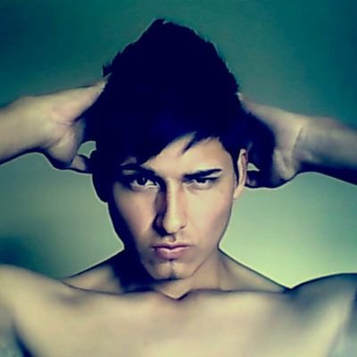 3lla es perfecta, de pies a cabeza, siento k toko el cielo, cuando ella me besa, Ese movimient, ese sexy movimiento, yo no te miento, 3llA es una Princesa (8)