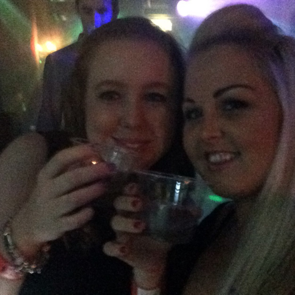 Nikita1989's profile picture. Live love and live a little more