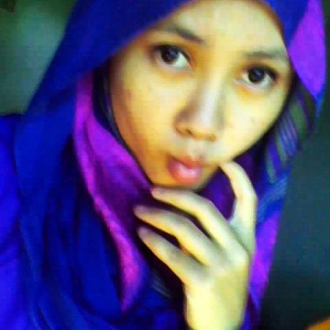 devi_doLphin1's profile picture. aku manusia biasa yang penuh dengan ke khilafan, tetapi aku bukan manusia yang memakai kata khilaf untuk alasan_menutupi kesalahan ku