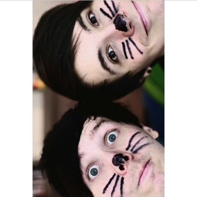 DM us your compliments/confessions about someone in the Phandom or Dan&Phil! We'll tweet them anonymously