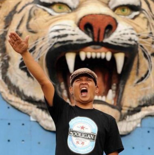 Viking karang “PERSIB JAUH DEUKEUT DINA MANAH”