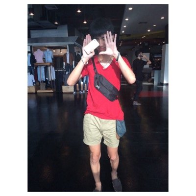 I'm bright (17 years) Instagram : brightpn.1 Facebook : Bright Soda's | thx for follow me
