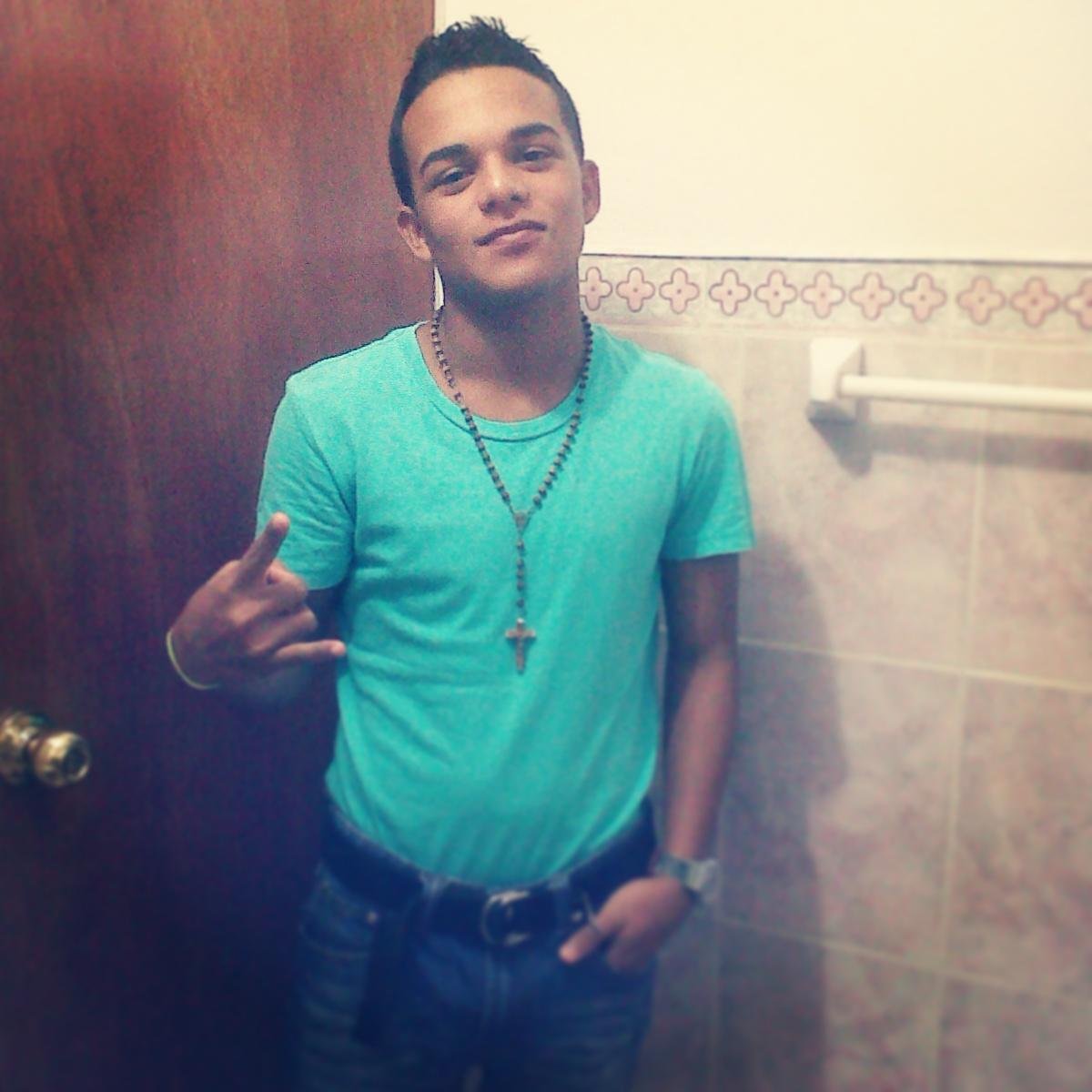 16./La uni, el basketeo, Rap Sexo , play3 /Son las Bases fundamentales en mi vida... ||Basketball and baseball /02♥