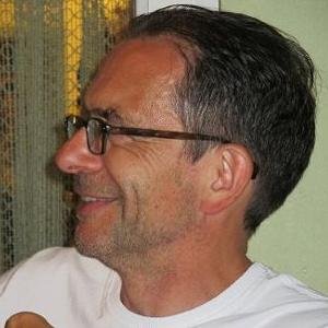 North London based, father, fitness fanatic, amateur chef and wine lover, with a taste for all good things in life.