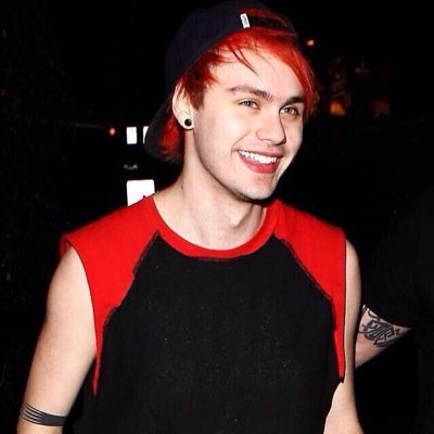tell me where you're hiding your voodoo doll cos i can't control myself. // follow my main @1Djasminator