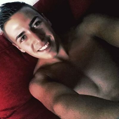 No esperes nada de nadie, da todo lo que puedas de ti y se feliz