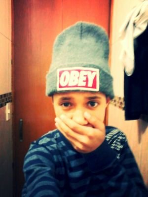 whats: 983432704