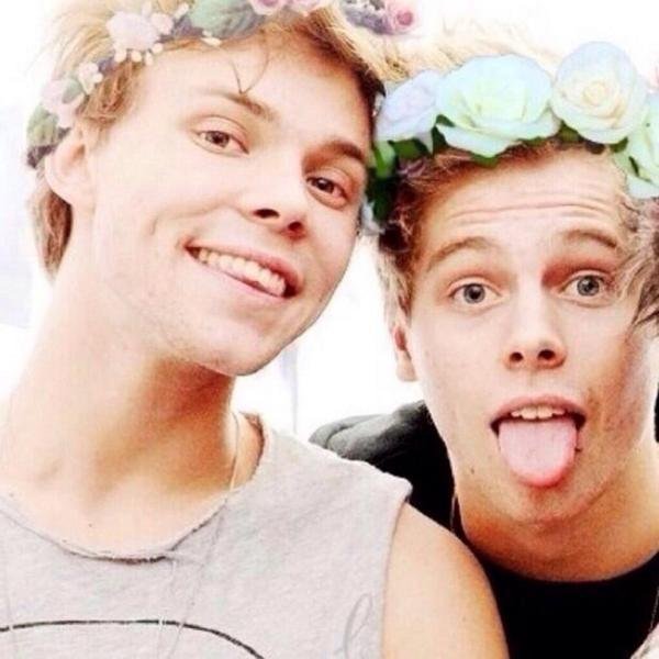 free follow from @5MinionsForLife please follow I fb fan acc