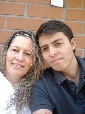 Técnico Profesional en Sistemas,
cursando Ingeniería de Sistemas.