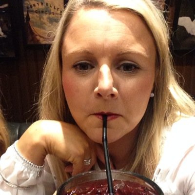 Julie85780448's profile picture. 