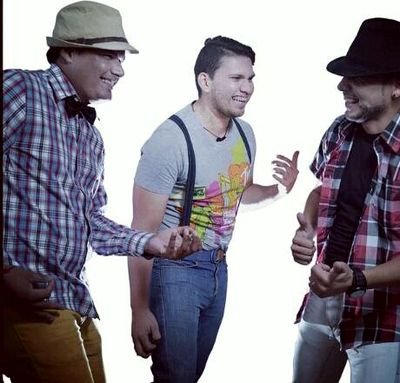 Oficial de la agrupación CYM. La Nueva tendencia del folklore Venezolano.      Contactos+058-414-6235987