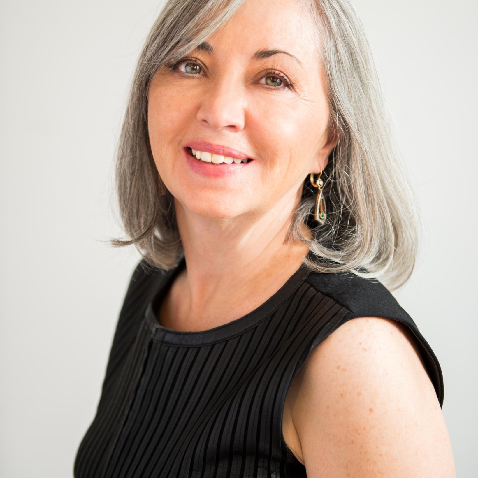 I offer emotional & physical iridology to reveal the root of the imbalance in the body and soul. I  help balance with nutrition, homeopathy & life coaching.