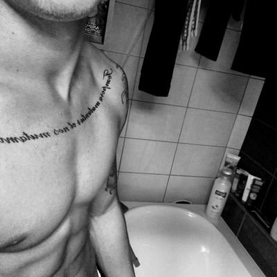 toth_growsup's profile picture. 