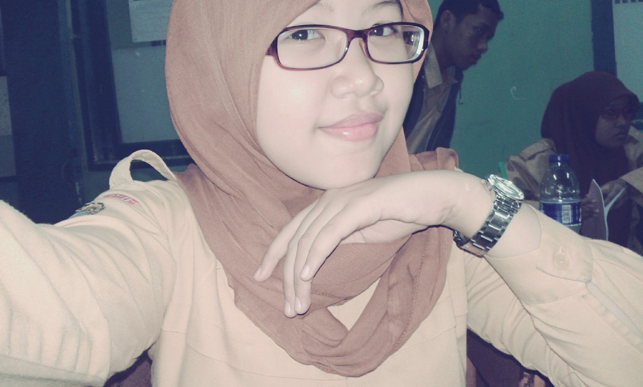 IG: @putrimuli14 
line: @putrimaulidinii