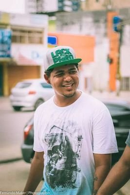 *Freestyle, MC do grupo D'cortesia - sem fama sem moda.