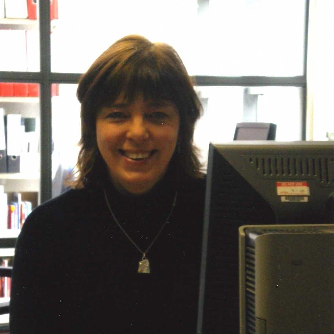 library lover, reader, choir singer