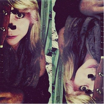 pizza_pop_punk's profile picture. Used to dream of outer space now they're laughing in our face saying wake up you need to make money