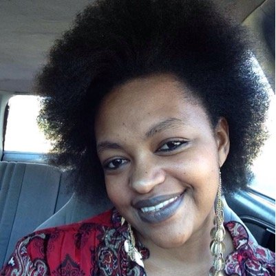 LisaneKnits's profile picture. 