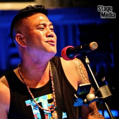 Mango Kingz band member. Sing and play the ukelele. Scientist by day, King by night.