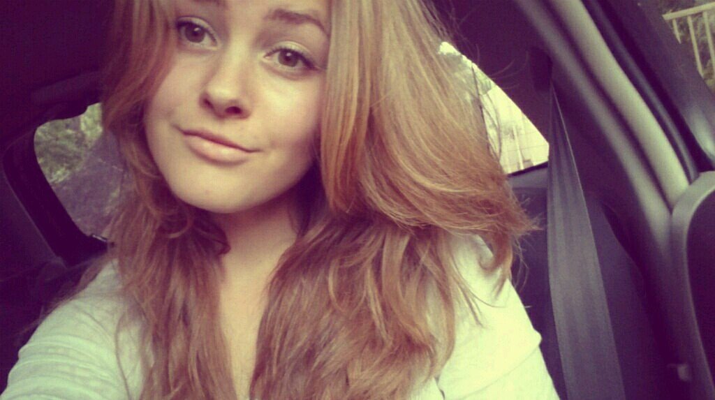 •//Please Follow :D I Follow Back :3// Live Life To The Fullest //•