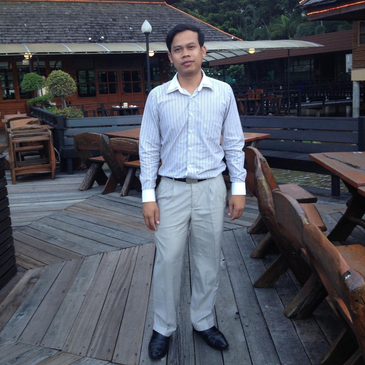 Chinith_Im's profile picture. Work in M&E Company