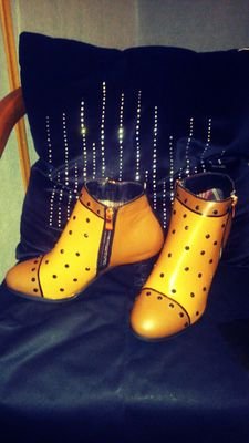 MonadesC's profile picture. 