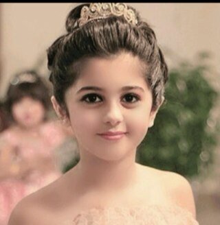 ‏أبسط شيء في الأناقه نظافة قلبك لا تؤذي أحداً ولا تجرح احداً كنْ شيئاً جميلاً .. كنْ شيئاً بسيطاً لا ينساه احدٰ
