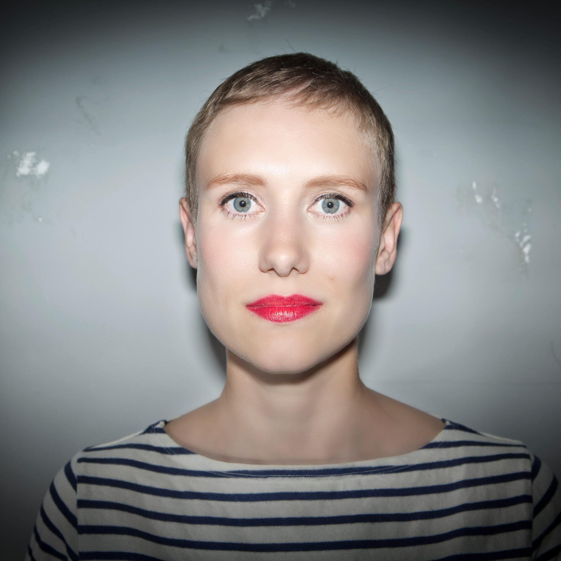 makes contemporary music theatre / performance art
musician, performer, visual artist