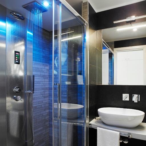 BBJazzstyle's profile picture. JAZZ STYLE a pochi passi dalla metro A e della basilica di San Giovanni in Laterano, è un moderno Bed & Breakfast curato nei minimi dettagli. info@jazzstyle.it