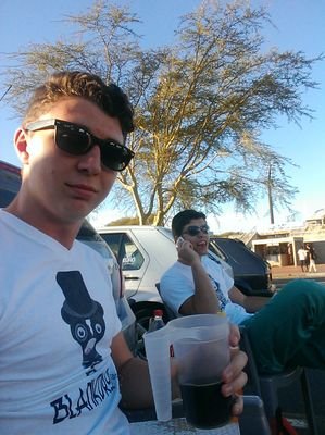 Marcello_v_R's profile picture. Cape Town Kid
19
snapchat- marcellovr