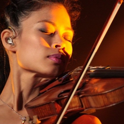 Keeping you up to date with all VM news. Run by Vanessa Mae fans. #FF